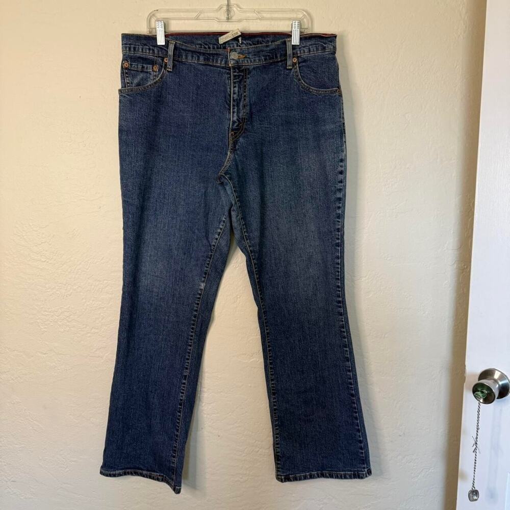 Levi's 550 Jeans Women's 16 Blue Medium Wash Relaxed Boot Cut Jeans